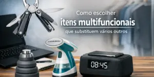 Mesa com multitool, vaporizador de roupas, relógio com carregador, laptop e roupas ao fundo