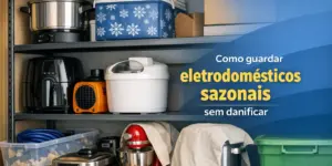 Prateleira organizada com eletrodomésticos como panelas e air fryer